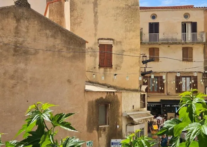 Le Royal Restaurant Hotel 3*