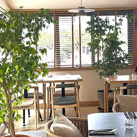 Le Royal Restaurant 3*